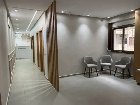 Dr Dounia Jaoui - Dentiste