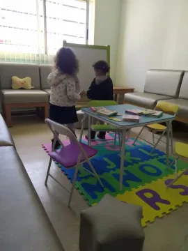 د. إيمان أوشكر - طبيبة أطفال