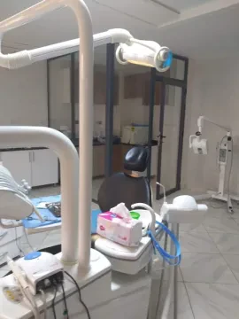 Cabinet Dentaire Spécialisé Dr. Akram Lefrarni, Chirurgien Dentiste