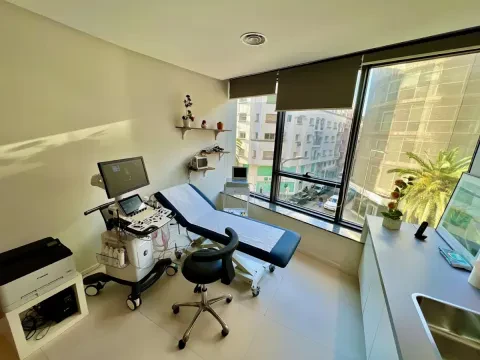 Docteur Hajar Guennioui, Cardiologue à Maarif, Casablanca