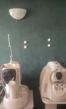 مركز مبروكة لطب العيون