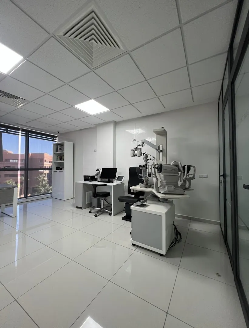 Dr Jihane Hakam - Ophtalmologue