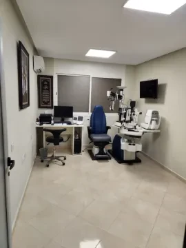 Dr Naciri Kamal - Ophtalmologue