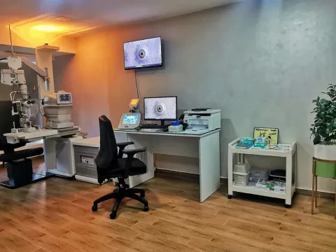 Dr Loubna El Kaissoumi - Ophtalmologue