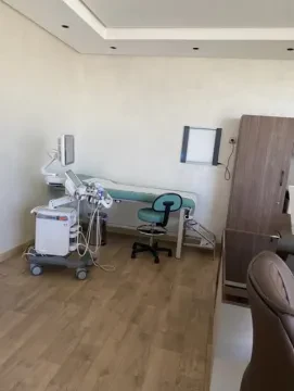 Dr Nezha Smili, Pédiatre
