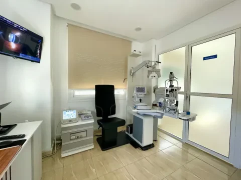 عيادة طب العيون د. موتماني سلمى