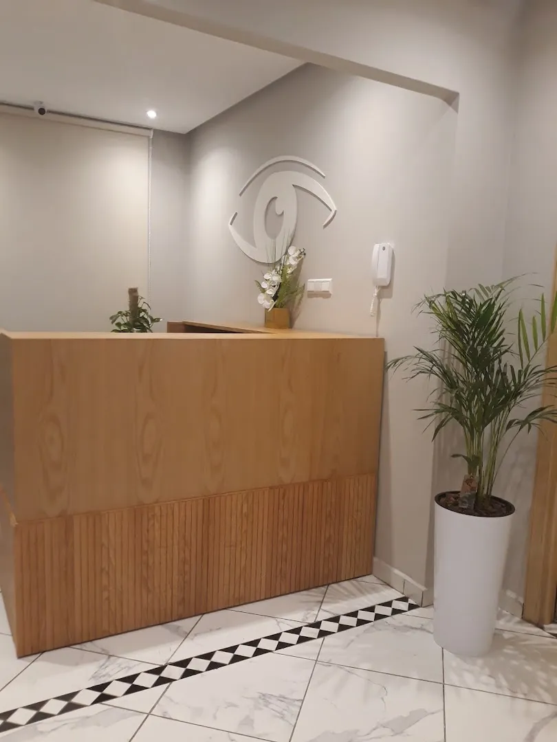 عيادة طب العيون د. موميز حنان