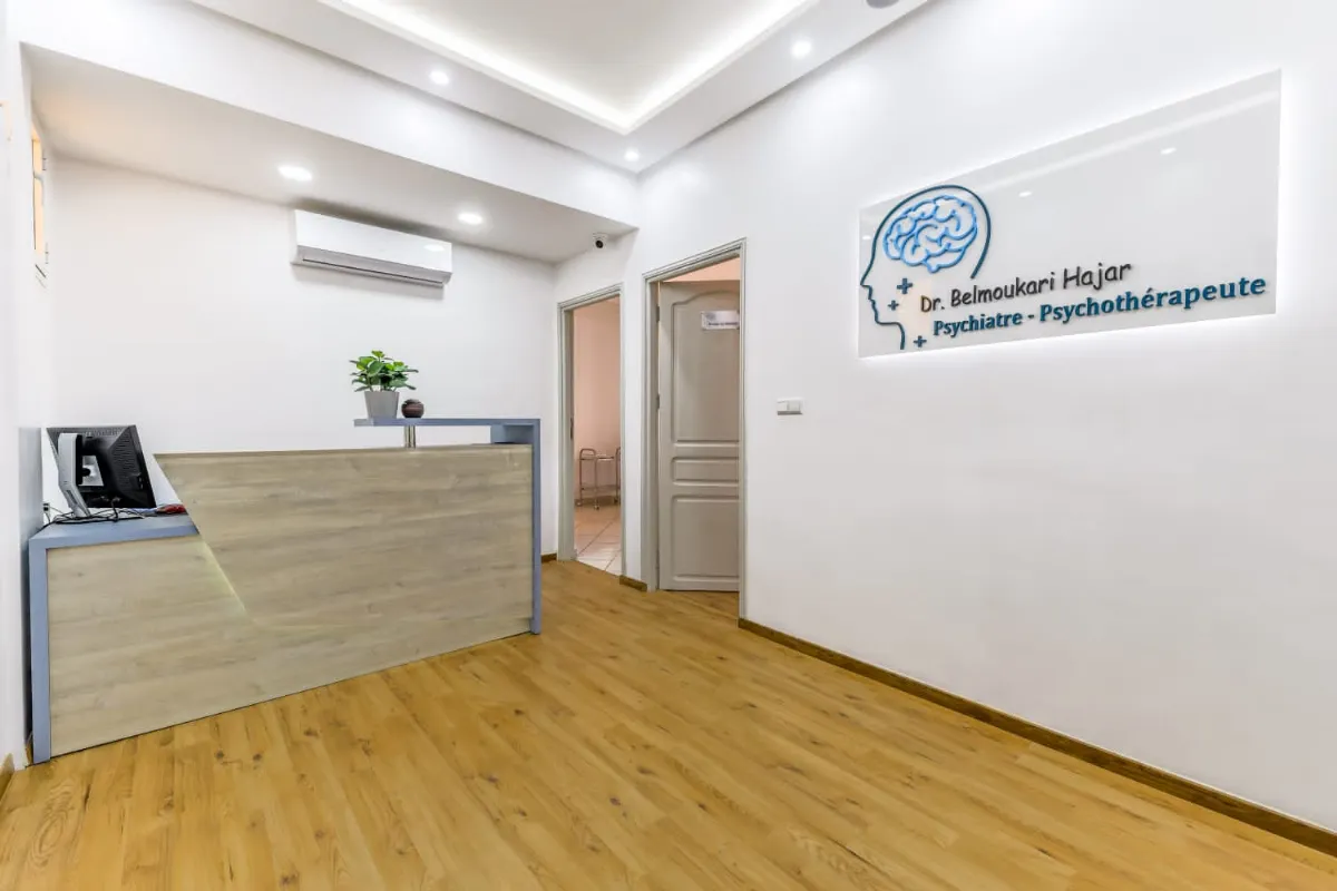 Dr Belmoukari Hajar - Psychiatre et Psychothérapeute