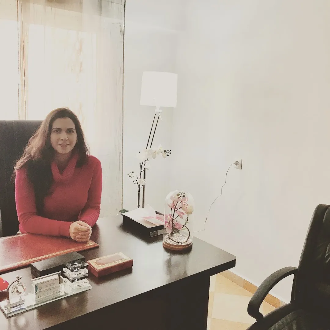 Dr Azzouzi Nada — Psychiatre