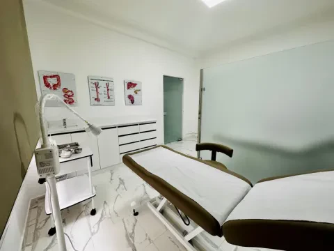 Dr Tahiri Houda - Gastro-entérologue, Hépatologue et Proctologue