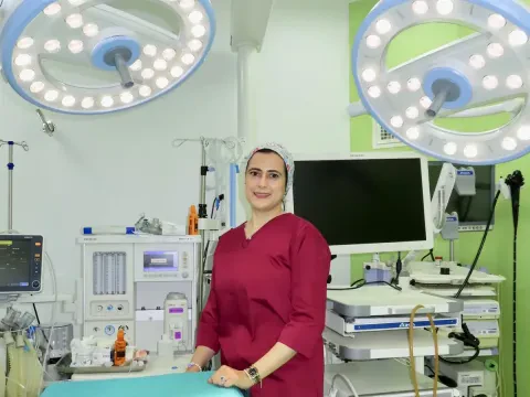 Dr Hasnae Chergui - Gastro-entérologue et proctologue