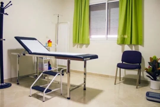 Dr Laila Ennazk, Endocrinologue-Diabétologue