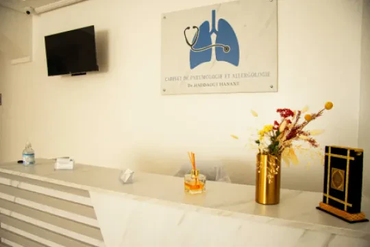 Dr Hanane Haddaoui, Pneumologue