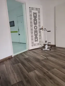 Dr Kasmaoui, Chirurgien orthopédiste
